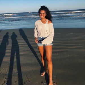 Meet your Posher, Kayana